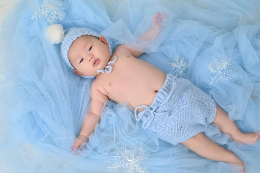 南宁宝宝间歇性斜视